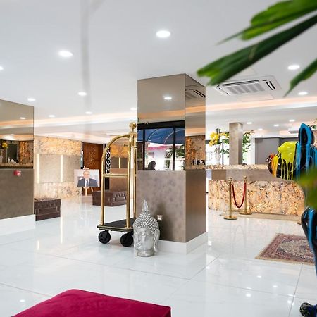 ホテル Ibis Styles Cayenne Centre Amazonia エクステリア 写真
