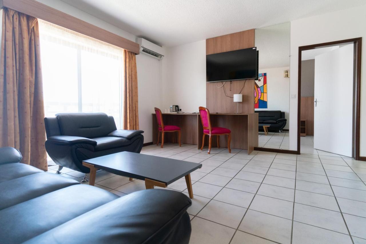 ホテル Ibis Styles Cayenne Centre Amazonia エクステリア 写真