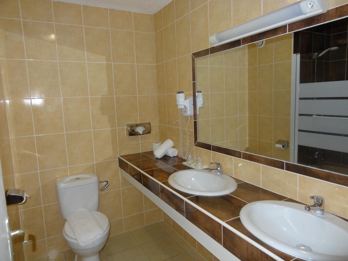 ホテル Ibis Styles Cayenne Centre Amazonia エクステリア 写真